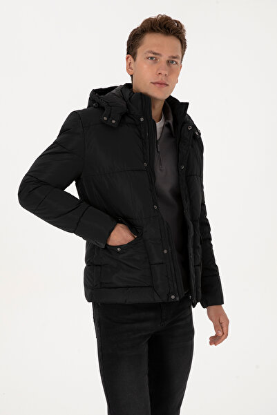 U.S. Polo Assn. Men's Black Coat 50310057-Vr046