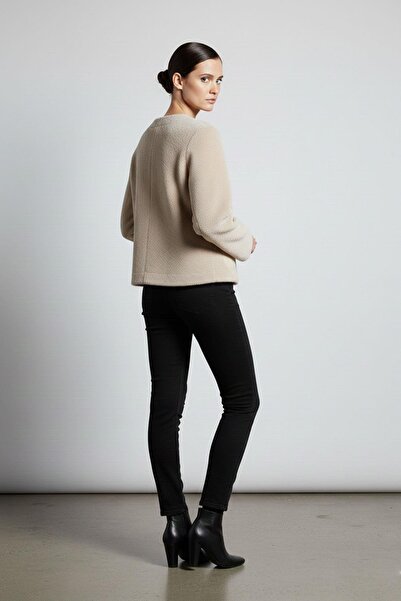 Deriderim Beige Soft Textured Leather Pocket Short Loose Fit Jacket