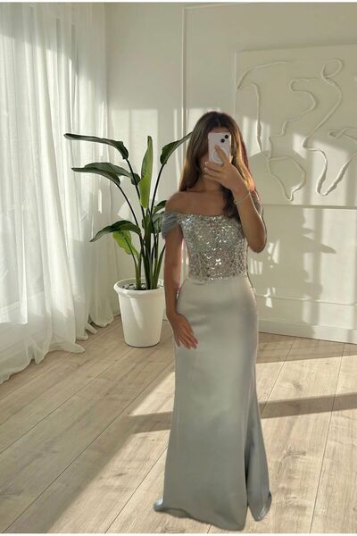 Büşrayla Moda Mint Yeşili Renkli Dantel Kaplı Omzu Açık Saten Elbise