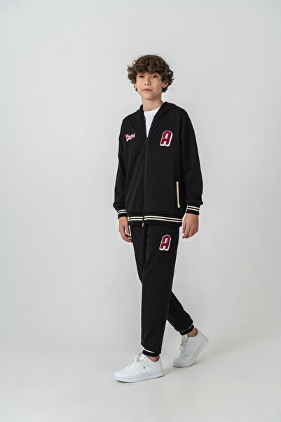 Mışıl Kids Set de trening pentru băieți Ust Onler, cu broderie în dungi, cu b...