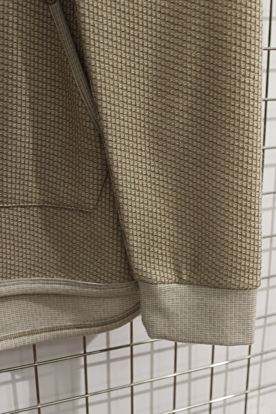 YXL COLLECTION Women's Plus Size Honeycomb Textured Lace-Up Turtleneck Kangaroo Pocket Transitional Sweatshirt