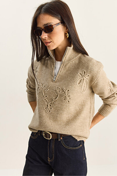 Bianco Lucci Women's Mock Neck Half Zipper Suze Embroidered Knitwear Sweater Tk251124 60283716