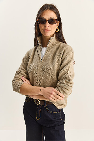 Bianco Lucci Women's Mock Neck Half Zipper Suze Embroidered Knitwear Sweater Tk251124 60283716