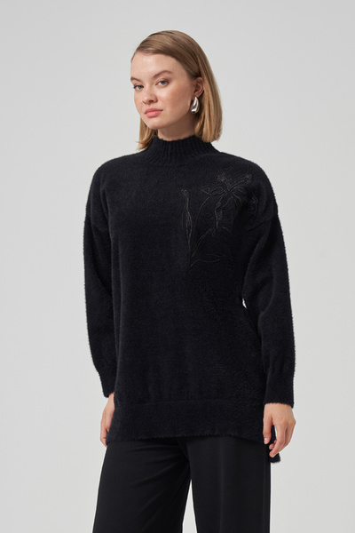 Nuss Embroidery Detail Angora Sweater 7004 Black