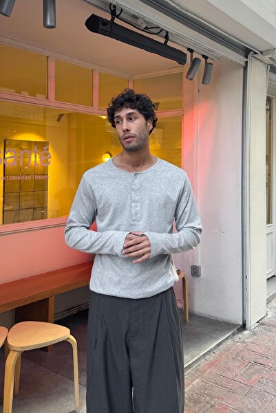 Flaw Wear Buttoned Long Sleeve T-Shirt