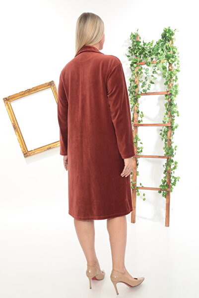 STELLETO Large Size Warm Zippered Winter Velvet Dressing Gown with Collar, Stone Detailing, and Pockets