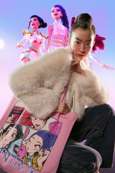 Bershka KPop Demon Hunters Huntr/x baskılı tote çanta