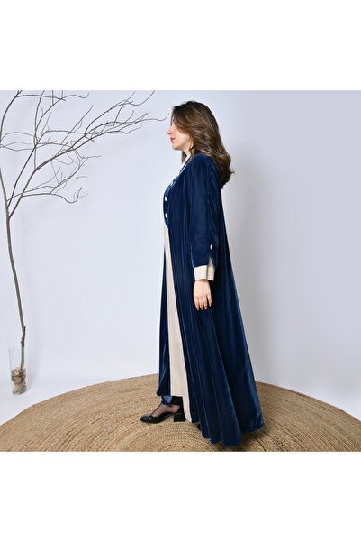 HAWRAA ABAYA Navy blue velvet winter abaya with luxurious buttons – an elegant design from Hawraa Abayas