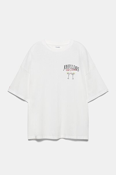 Pull & Bear Joyful Days grafik baskılı t-shirt