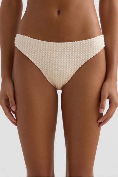 Oysho Klasik tığ işi bikini altı