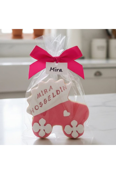 LUANA ANETA Butik Kurabiye 22 Adet İsme Özel Tasarım Şeker Hamurlu Kurabiyele...