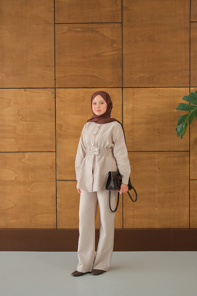 LOCCO Women's Belt Detail Suit Cream