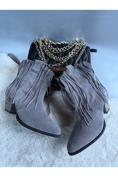 Miarma Designs Grey suede boots