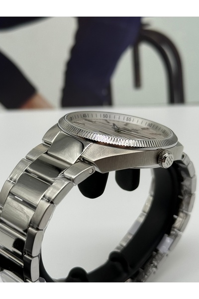 Hislon Steel Classic Wristwatch 3 Atm Waterproof 3 Years Warranty