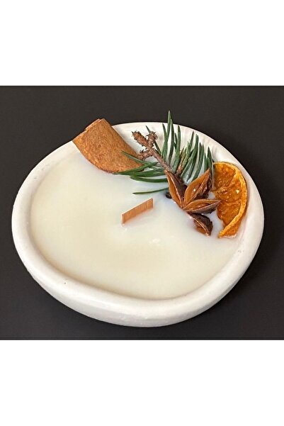 Avelia Winter Spice Christmas Scented Candle in Ceramic Vessel, Soy Wax, Wooden Wick, 123g