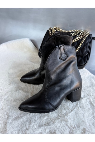 Miarma Designs Black genuine leather stump