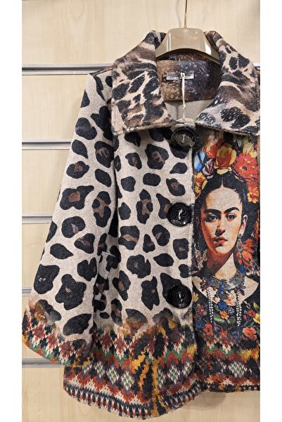 Park Moda Felt Jacket with Big Buttons