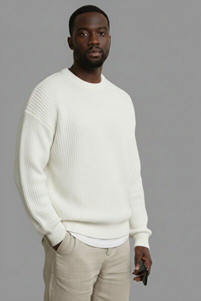 WKM Men's Oversized Cut Crew Neck Knitted Sweater