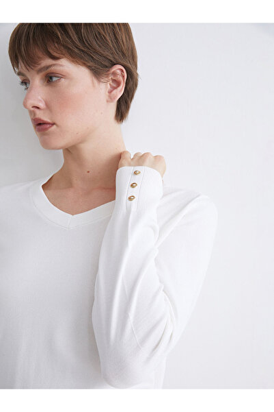 LC Waikiki Classic Ecru V-Neck Women's Knit Sweater