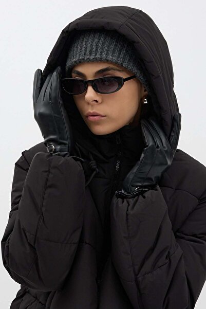 Buly Leather Gloves with Silver Buckle Detail