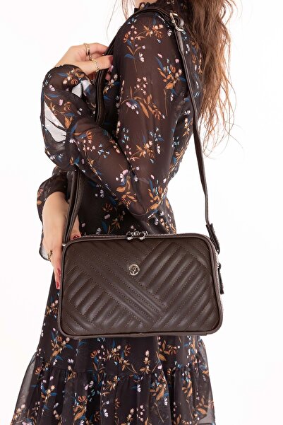 Gondol Women's Daily Crossbody Bag Gp.1327 Brown Quilted