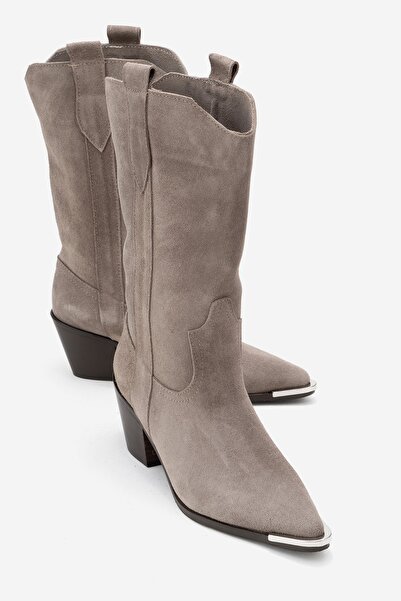 LuviShoes Γυναικείες μπότες Western ALVI Mink Suede από γνήσιο δέρμα με μεταλλική λεπτομέρεια