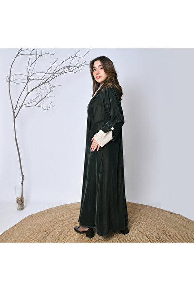 HAWRAA ABAYA Black velvet winter abaya with buttons – winter luxury from Hawraa Abayas
