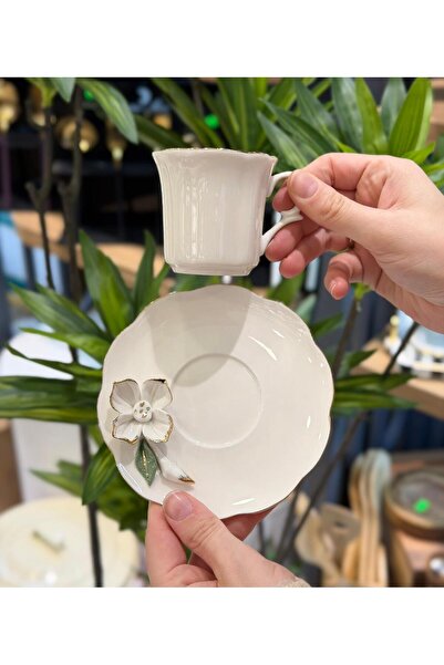 Onedekor طقم من 6 فناجين قهوة بورسلين بيضاء بنقش الزهور