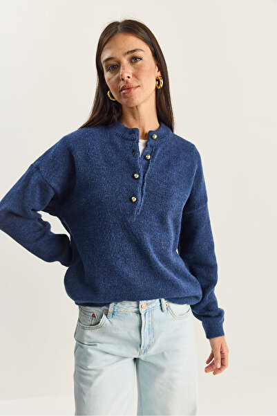 Bianco Lucci Women's Crew Neck 4 Button Regular Knitwear Sweater Tk251128 60283720