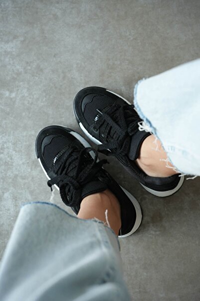 MODAADAM Women's Yonna Thick Sole Sneakers - Black White