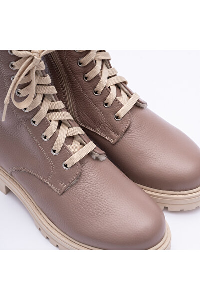 VAGAM Boots made of natural leather with laces and zipper