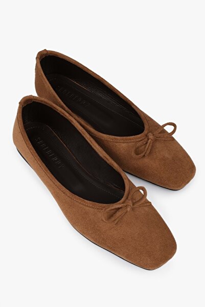 Shoeberry Women's Lovia Tan Suede Bow Ballerinas