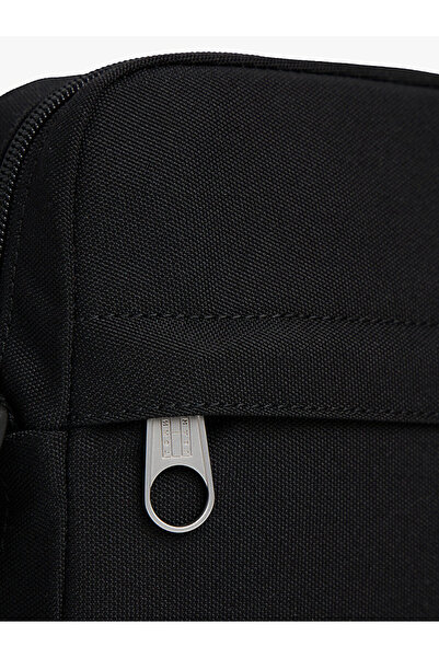 Tommy Hilfiger Men's Crossbody Bag Am0Am13710Bds