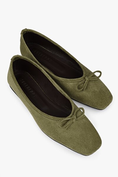 Shoeberry Woman lovia oil green suede bow flat shoes