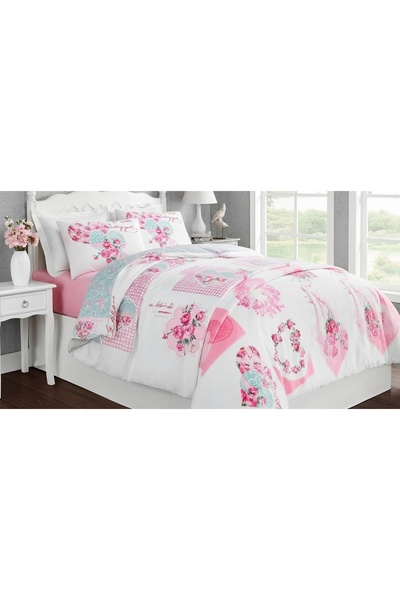 AL-SARIHI GROUPS Turkish two-piece quilt, 5 pieces