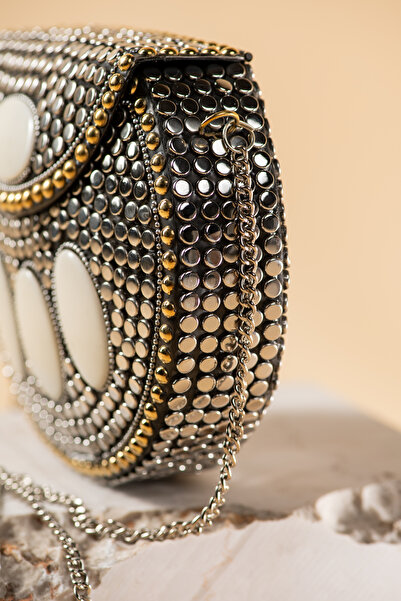 MOZAIQUE BAGS Handmade metallic bag with stones