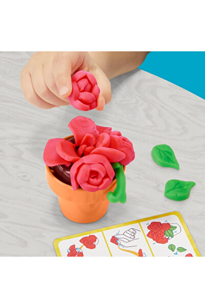 PLAY-DOH PLAYSET Play-Doh Blooming Flowers Playset G0492