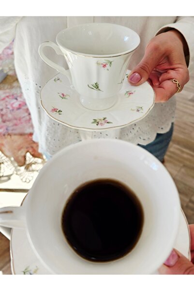 Casalina 2-piece set, cup and saucer, white ceramic with delicate flowers, 200 ml