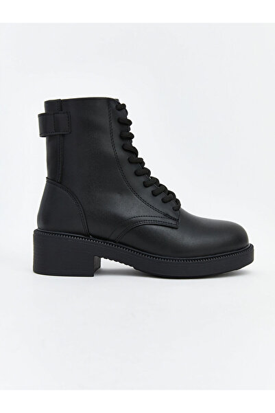 LC Waikiki Deri Görünümlü Bağcıklı Kadın Bot