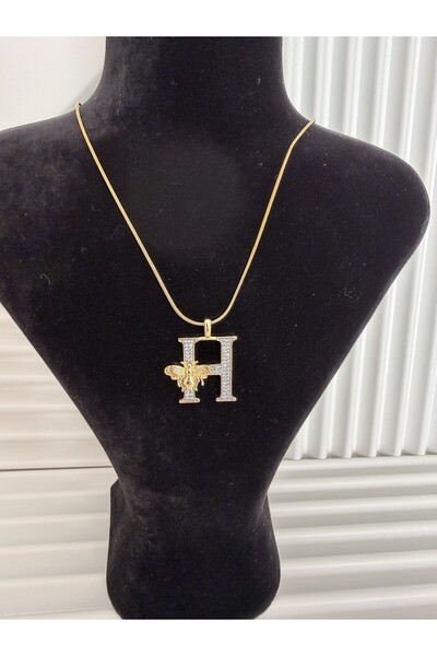 AKSESUARIM ZİRKON TAŞLI,GOLD RENK, ARI DETAYLI, ŞIK TASARIM ÇELİK HARF KOLYE