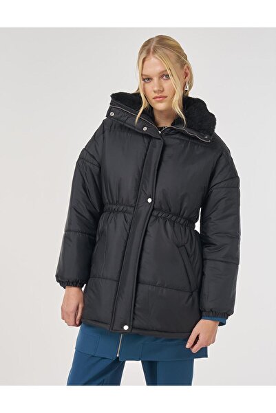 Kayra Fur Collar Quilted Coat Black