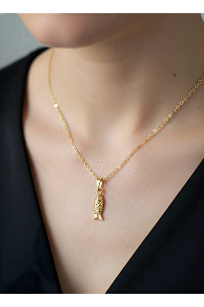 TURBİJ قلادة نسائية بسلسلة رفيعة باللون الذهبي مع شكل سمكة