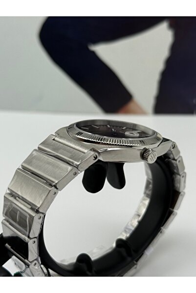 Hislon Casual Wristwatch with Sapphire Crystal with 3 Years Warranty