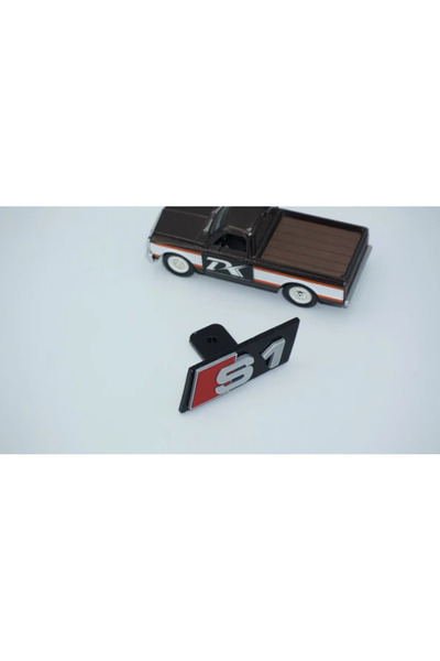 EDEXPORT S1 Gri Kırmızı Ön Panjur Logo Arma Audi İle Uyumlu