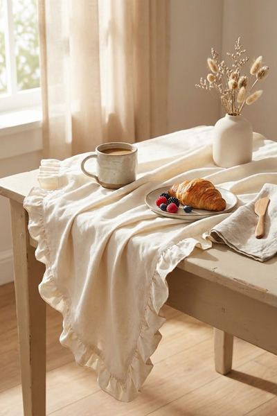 YUNUSOĞLU HOME Ruffled Cream Cotton Stripe Pattern Tablecloth – Stylish and Elegant Design