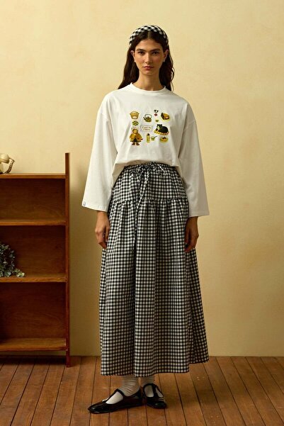 Ceylan Otantik Ecru Lazy Cat Printed Basic Body & Black Polka Dot Ruffle Detail Polyviscose Skirt Set