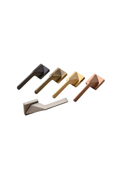 swicon TİGMON KARE ROZETLİ KAPI KOLU PİRİNÇ ODA KAPILARI İÇİN ANTİK SARI