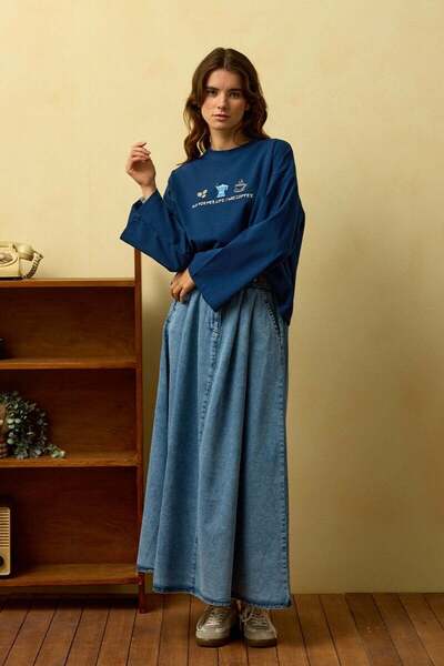 Ceylan Otantik Navy Blue Coffee Printed Basic Body & Ice Blue Denim Single Button Skirt Set