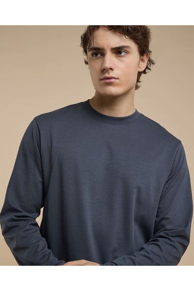 R&B Solid T-Shirt With Crew Neck And Long Sleeves