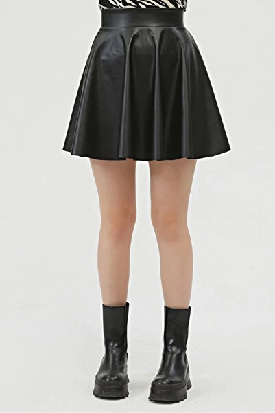 buğrahayalin Women's Mini Flared Black Color Faux Leather Skirt